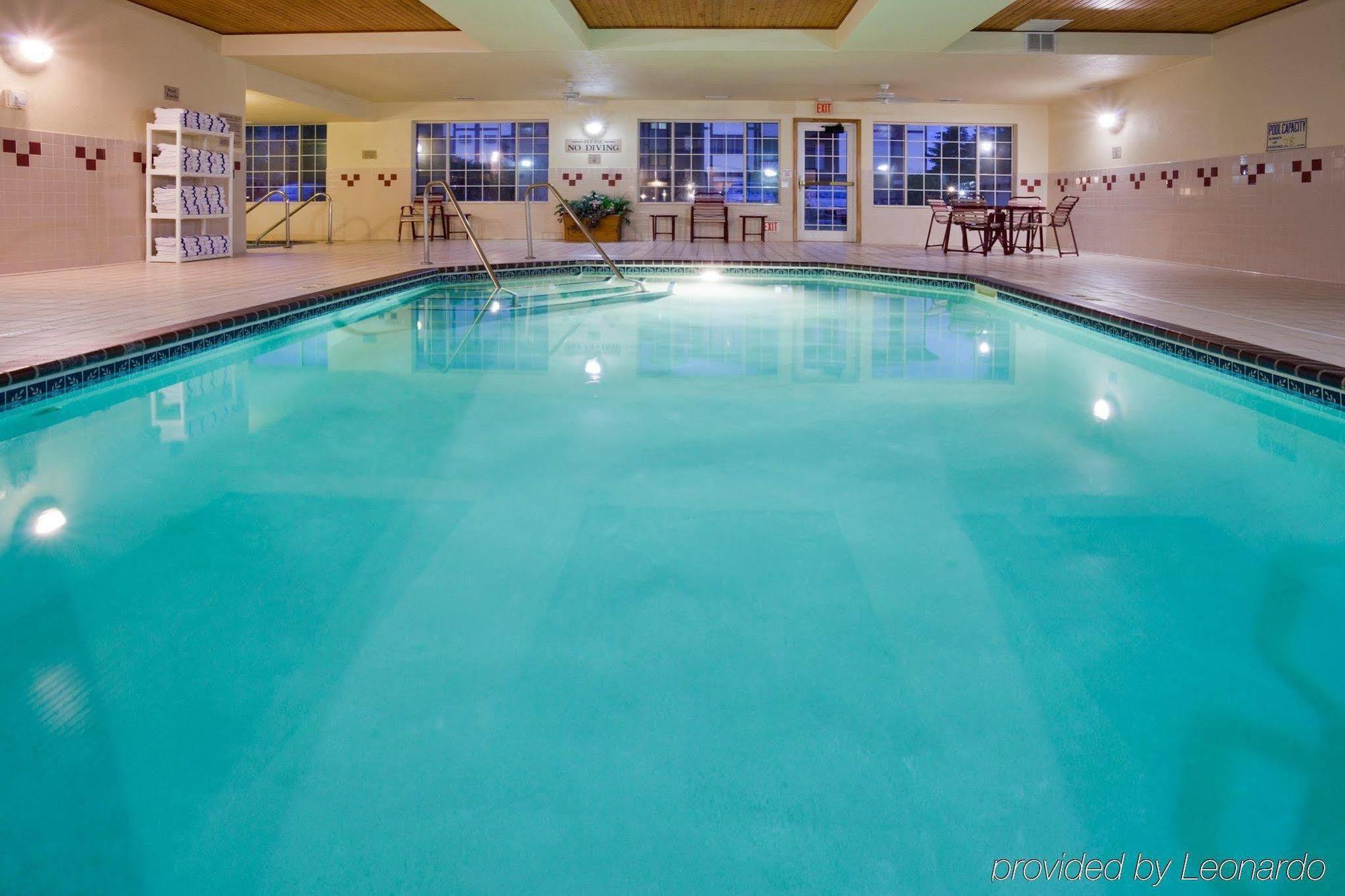 Country Inn & Suites By Radisson, St Cloud West, Mn Saint Cloud Dış mekan fotoğraf